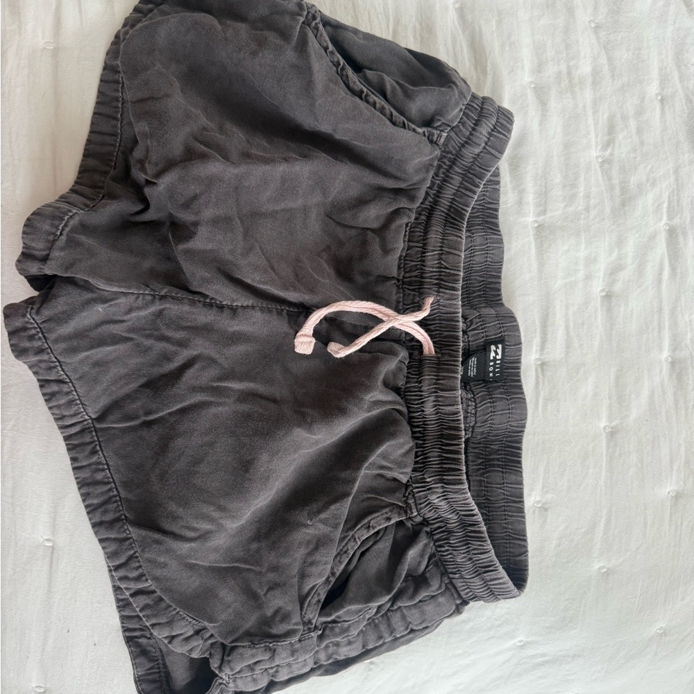 Billabong women’s shorts size small